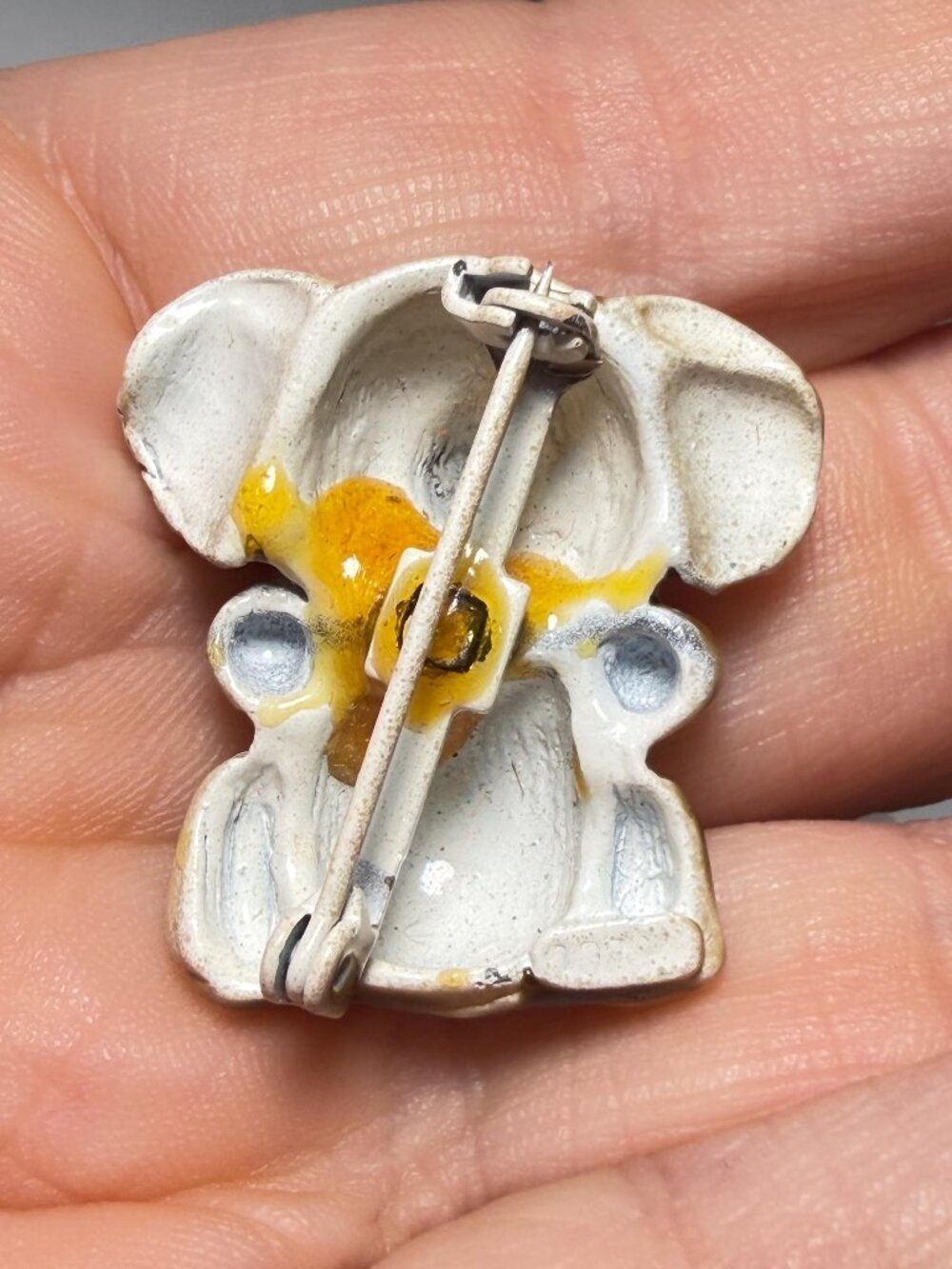Vintage Handmade Koala Bear Brooch Painted Ceramic Resin 3D 1.25” - Picture 5 of 6